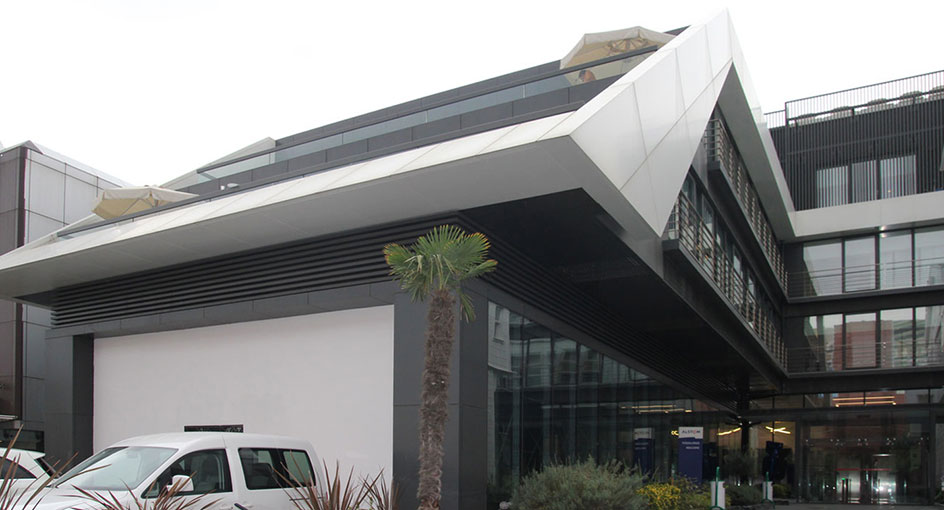 VEGA GESCHÄFTSZENTRUM